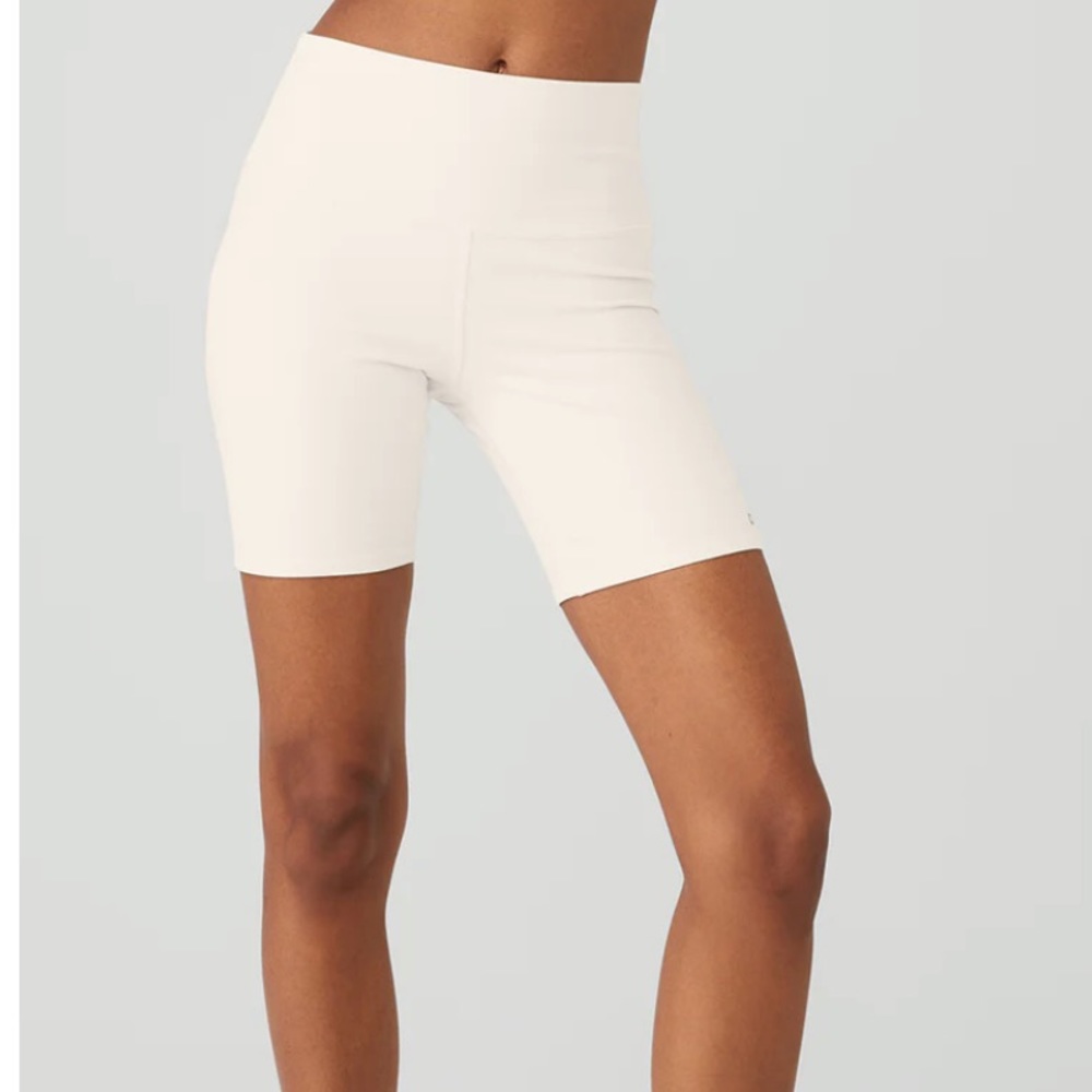 NWT Alo High Waist Biker Shorts - Size Small